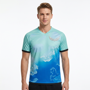 Camiseta de Fútbol Sublimada Unisex con Cuello Redondo, Estampado de Caballo en Degradado Azul, Absorbente de Humedad, Manga Corta, Personalizable y Ecológica - Product Image 2