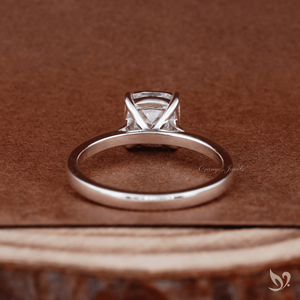 Bague de fiançailles et d'anniversaire tendance en or blanc 10K, avec diamant de laboratoire taille coussin de 2 carats, certifié IGI, style Cathédrale - Product Image 3