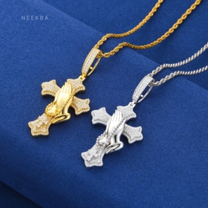 จี้รูปมืออธิษฐานแบบกางออก - จี้เงินแท้ 925 ประดับมอสซาไนต์ สี D ระดับความสะอาด VVS จี้รูปกางเขนประดับมอสซาไนต์ - Product Image 3