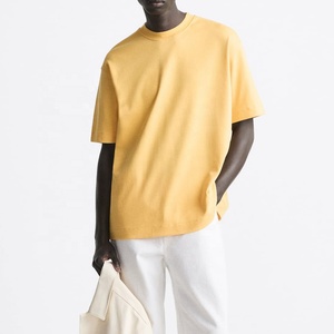 T-shirt noir en polyester tricoté pour homme, 220 grammes, col oversize, manches courtes, coupe ample, style streetwear décontracté, anti-rétrécissement - Product Image 1