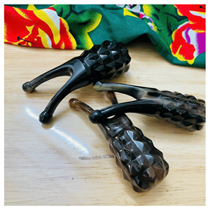 Horn scalp <b>massage</b> polished horn material for <b>head</b> <b>massage</b> relaxation and salon accessory Vietnam manufacturer - Product Image 3
