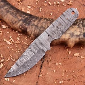 Cuchillo de Supervivencia de Acero de Damasco Forjado a Mano, Hoja en Blanco con Punta Caída, Grosor de 0.5mm, 8 Pulgadas/Largo Personalizable para Fabricantes de Cuchillos Personalizados - Product Image 1
