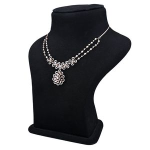 Collar con Colgante de Diamantes Cultivados en Laboratorio en Oro Rosa con Diseño Floral en Cascada - Product Image 2