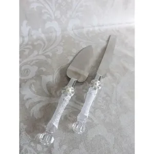 Elegante Juego de Servir de Metal con Superficie Plateada para Pastel y Queso - Ideal para Fiestas y Celebraciones Familiares - Product Image 1