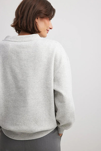 Sudadera Oversize Gris Jaspeado para Mujer, 100% Algodón, Hombros Caídos, Estilo Urbano, Moda Minimalista Esencial, Sudadera Personalizada para Mujer - Product Image 3