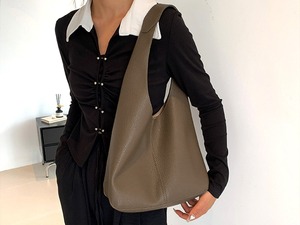 Unique Design Oem Softshell Leather <b>Bag</b> Hobo Classic Soft Material Comfortable Manufacture sustainable style Leather Hobo <b>Bag</b> - Product Image 1
