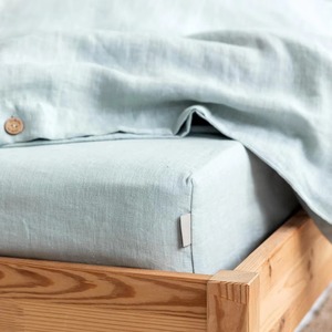 Parure de lit moderne de luxe 100 % biologique et naturelle, drap-housse et drap plat avec 2 taies d'oreiller, en lin français - Product Image 6