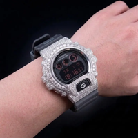 Montre 2026 Starspire Jewels au design classique personnalisé, sertie de moissanite VVS, style luxe glacé, bracelet en caoutchouc argenté, taille personnalisable