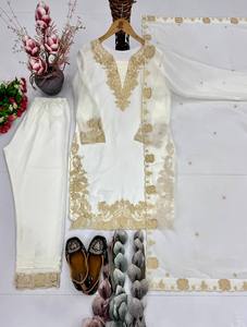 Presentamos un nuevo conjunto de traje de 3 piezas con bordados de alta costura en tela de georgette sintética. - Product Image 6