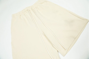 Shorts en coton beige clair pour hommes, couleur unie, décontractés et confortables, fabriqués au Pakistan, prix de gros, service OEM - Product Image 3