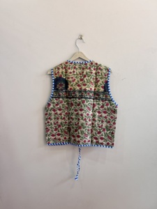 Chaleco Unisex Hecho a Mano con Estampado Kantha, Chaqueta de Verano India - Product Image 6