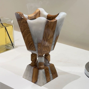 Elegante Quemador de Incienso con Incrustaciones de Ónix y Madera de Olivo, Diseño Geométrico Único con Copa Negra de Metal para Decoración Moderna del Hogar - Product Image 5