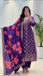 Conjunto de Kurti y Pantalón de Fiesta de Rayón Banarasi de Color Puro, Precioso y Listo para Usar, con Tejido en Ambos Lados, Largo hasta la Rodilla, 2026 SIE - Product Image 3