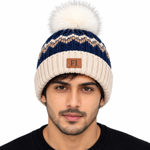 Bonnet en tricot torsadé avec pompon unisexe en acrylique doux, bonnet d'hiver à revers côtelé, patch en cuir personnalisé, casquette chaude et tendance, fournisseur USA - Product Image 1