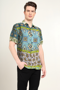 Camisa elegante para hombre, multicolor, de poliéster, con estampado floral, corte regular, con cuello y mangas cortas, para uso casual. - Product Image 3