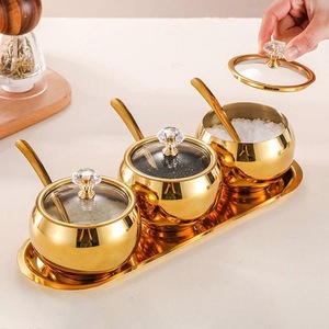 Ensemble de 3 pots à épices en métal doré avec couvercles en verre, boutons en cristal, cuillères et plateau, ensemble de condiments de luxe - Product Image 6