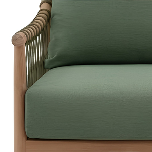 Fauteuil de salon d'extérieur Japandi avec structure en teck massif et accoudoirs en corde tressée, idéal pour les resorts, vérandas et terrasses, avec coussins vert olive - Product Image 6