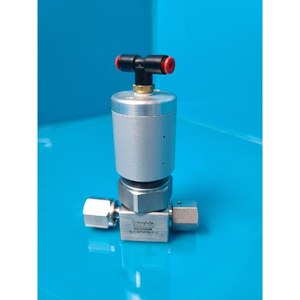 Swagelok 6LV-DFHFR4-P-C มือสองสภาพเดิม อะไหล่อุปกรณ์เซมิคอนดักเตอร์รุ่นเก่า - Product Image 1
