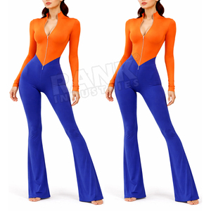 Combinaisons de sport pour femmes fabriquées au Pakistan, ensembles de leggings de sport 2 pièces pour la salle de sport, couleur unie - Product Image 4