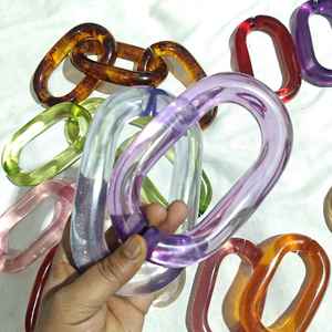 Divisor de Habitaciones Decorativo de Pared con Eslabones de Cadena Hechos a Mano en Resina Ecológica Transparente y Colorida, Estilo Ángel - Product Image 4