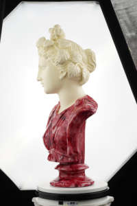 Nouveau Design 55cm Statue en Résine Blanche Melpomène Muse Couleur Personnalisée Ange Sculpture Art Déco Résine Artisanat Blanc But Décoratif - Product Image 5