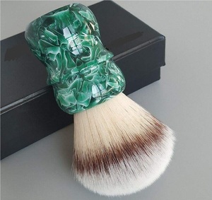 Dscosmetic Brosse à raser pour hommes avec manche en résine synthétique Jade G7 de 30 mm - Product Image 5