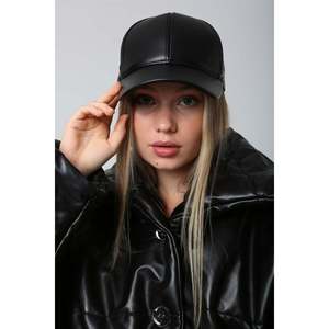Gorra de Cuero de Moda, Unisex, Ajustable, de Cuero Suave, Ligera, para Deportes al Aire Libre, Duradera, Cómoda, Elegante, Protección Solar - Product Image 1
