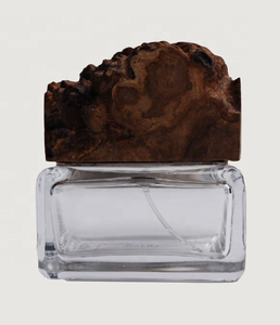 Bouchons de parfum en bois de luxe, style artisanal folklorique, de Thaïlande, pour la décoration intérieure - Product Image 1