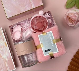 Coffret cadeau de voyage haut de gamme avec bouteille isotherme, éventail et parapluie pliant, idéal pour les fêtes d'anniversaire et les cadeaux de vacances - Product Image 2