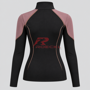 Camisetas ligeras para montar a caballo diseñadas para libertad de movimiento, control de la humedad y una cómoda capa base para usar bajo la ropa de equitación. - Product Image 2