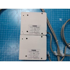 Escáner de Código de Barras de Montaje Fijo TOHKEN TCD-8200 Usado Como Está, Piezas de Equipos Semiconductores Obsoletos - Product Image 3