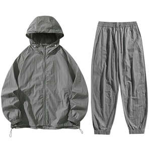 Ensemble de survêtement uni pour homme, personnalisable avec logo, marque privée, été, 2 pièces, short et haut. - Product Image 2