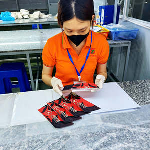 Parche con Logotipo de TPU para Ropa, Zapatos, Bolsos, Maletas y Accesorios, Fabricante Vietnamita, Alta Calidad, Ecológico, 3D, Sin Níquel - Product Image 4