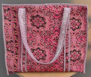 Sacs fourre-tout pour femmes, sacs fourre-tout en coton matelassé à imprimés floraux avec fermeture éclair - Sacs à main décontractés pour la plage et l'usage quotidien - Product Image 1