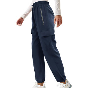 Pantalon de jogging personnalisé pour femme, été 2026, éco-responsable, fonctionnel, avec poches latérales cargo, taille élastique, vente en gros - Product Image 4