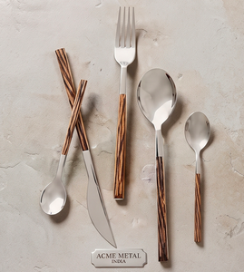 Juego de cubiertos minimalistas de metal Acme, de acero inoxidable con mango de madera, aptos para lavavajillas, utensilios para comedor de bodas y restaurantes. - Product Image 1
