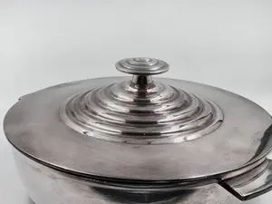 Cacerola de Acero Inoxidable de Alta Calidad |   Acabado Resistente a los Arañazos para Uso en Cocinas Comerciales - Product Image 3