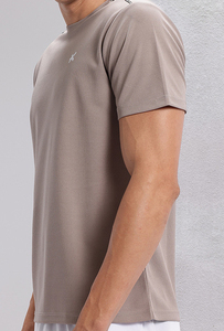 T-shirt sportif à manches courtes pour homme, coupe ajustée, séchage rapide, couleur unie, col rond, tricoté en polyester, pour les activités sportives - Product Image 2
