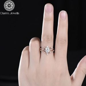 Bague de fiançailles en or rose pour femme Charm_Jewells, moissanite taille coussin, motif floral, sertissage à griffes, classique, certifiée IGI, 3 grammes - Product Image 1