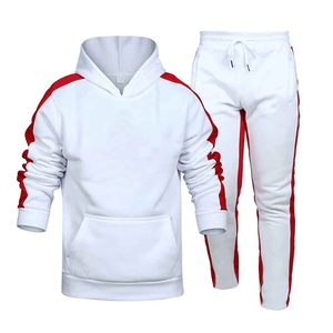 Venta al por Mayor de Ropa Deportiva de Alta Gama 2026, Fabricación en Pakistán, Logotipo Personalizado, Ropa de Equipo para Hombre, Trajes Deportivos Transpirables 100% Algodón - Product Image 1