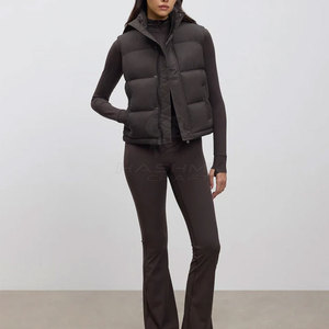 Chaleco Deportivo Moderno y Transpirable para Mujer, Ligero, Cómodo y con un Corte Elegante sin Mangas - Product Image 2