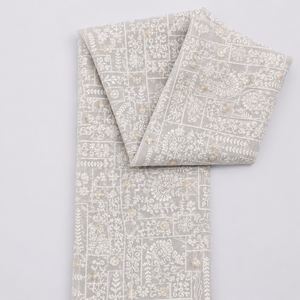 Tissu de sari en organza gris brodé avec détails en sequins pour femmes, vêtements de créateur pour fêtes, vêtements de mariée - Product Image 4