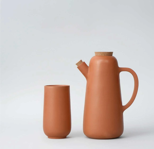 Jarra de terracota hecha a mano para su hogar - de la colección Earthen - 800 ml con tapa de madera - Product Image 4