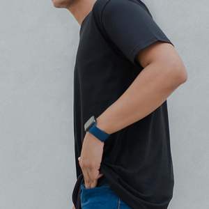 เสื้อยูนิฟอร์มพนักงานร้านอาหาร เสื้อเชฟ เสื้อพนักงานเสิร์ฟ ผ้าฝ้าย 100% มีสินค้าในสต็อก เสื้อผ้าสำหรับงานบริการ สีดำ สีขาว เสื้อยืดพนักงานเสิร์ฟในครัว รับผลิตแบบ OEM ODM - Product Image 3