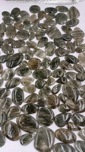 Cuarzo Rutilado Verde Natural Cabujón Gema Suelta Corte Cojín Oval Pera con Inclusiones de Cabello y Juego de Color para Fabricación de Joyas al por Mayor - Product Image 5