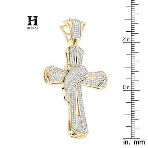 Colgante de cruz con diamantes cultivados en laboratorio, chapado en oro de 14K, estilo hip hop, con cinta drapeada, para hombre. - Product Image 6