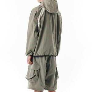 Conjunto de Sudadera y Pantalones Cortos de Dos Piezas para Mujer con Logotipo Personalizado Estampado en Relieve 2026, Sudadera Corta y Pantalones Cortos de Algodón con Corte y Costura, Efecto Desgastado por el Sol - Product Image 3