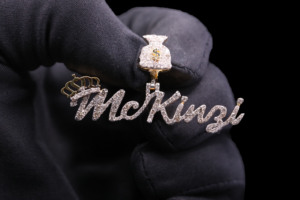Custom Iced Diamond Magnetic Heart Pendant McKingz Iced Brilliant Cut Tibetan Silver Plated Hiphop Style Crown Money <b>Bag</b> <b>Charm</b> - Product Image 1