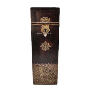 Caja rectangular de madera para botellas de vino de estilo vintage, caja rústica de embalaje y almacenamiento de regalo con accesorios de latón pintado - Product Image 1