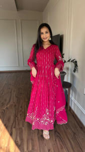 2024 vestido tejido informal hasta el suelo para mujer con cuello en V bordado Patchwork sólido 3mm secuencia pesado lavable Festival vestido largo - Product Image 6